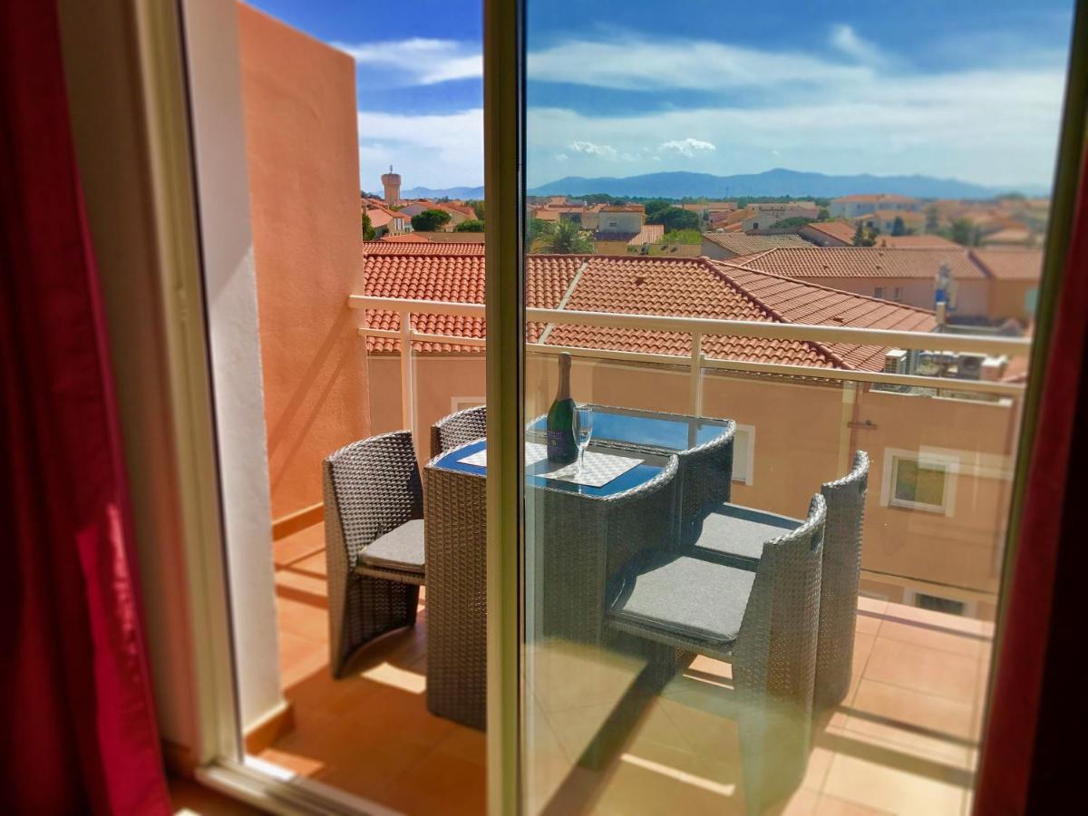 Residence La Pinede Le Barcares Bagian luar foto